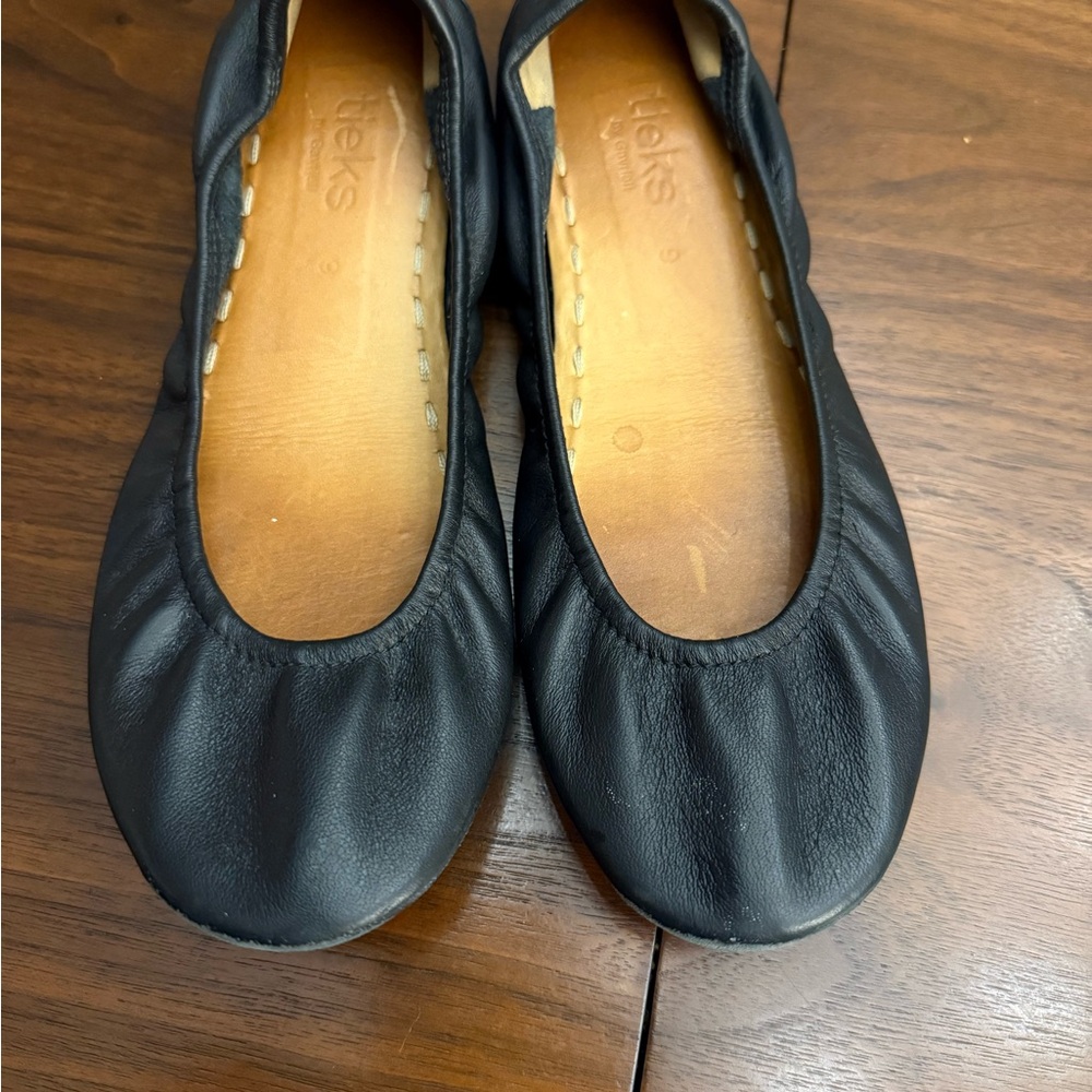 Tieks Black Leather Ballet Flats by Tieks